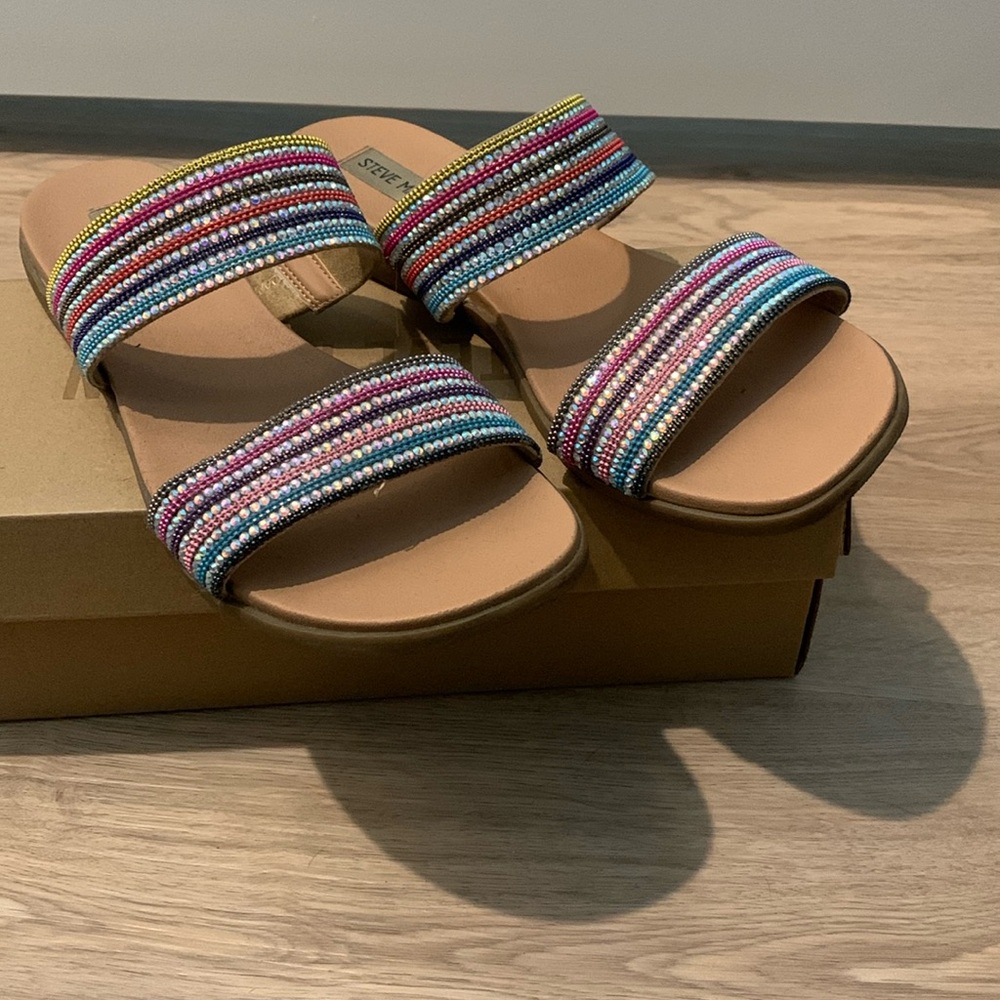 Steve Madden multicolor slip on sandals